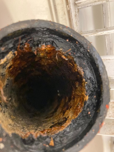 DrainFix HK 渠管入面橙紅色生鏽 + 黑色油脂堆積