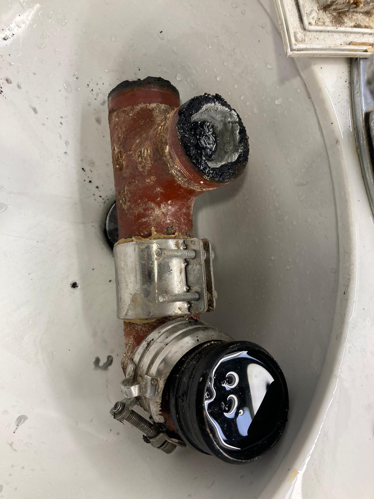 DrainFix HK 去水彎管拆解檢查 — T-fitting 完全拆解